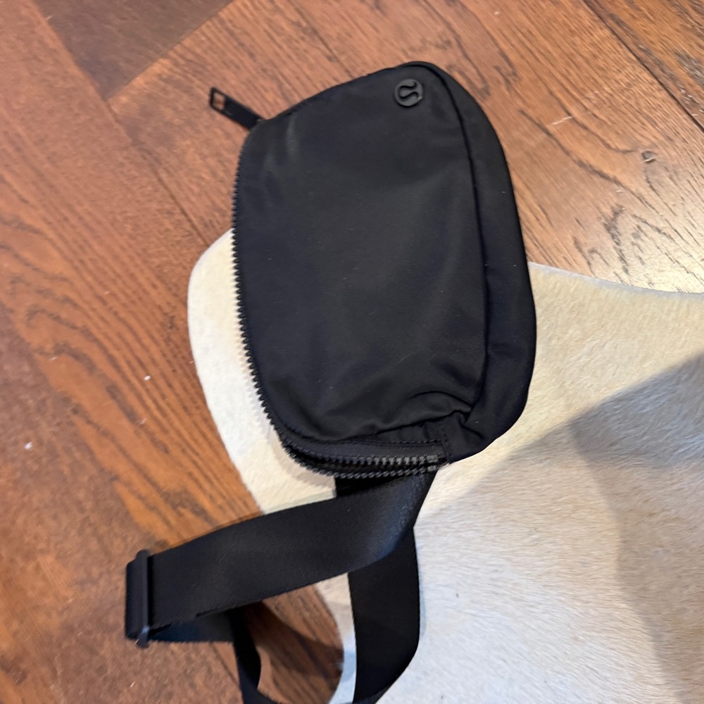 Lululemon Black Crossbody Bag